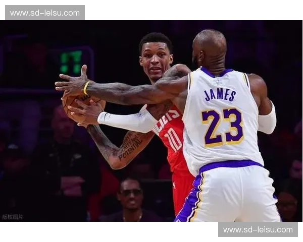 巅峰对决：2009火箭vs湖人季后赛首战，一场载入史册的经典！